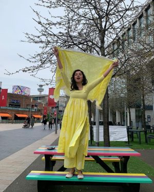 Divya Khosla Kumar Instagram - The joy of dressing is in wearing an Indian suit 💛

Suit @drzya_ridhisuri 
📸 @thisisstudiops 
#whenuhaveadayoffshoot #divyakhoslakumar #ukfashion #desivibes💫