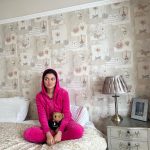 Divya Khosla Kumar Instagram - Adding Bright pink to your day ☺️💗 Holy Island, Anglesey