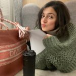 Divya Khosla Kumar Instagram - It's an artist's Journey and the destination is art ✨ #ShootDairies #UnitedKingdom #actor #director #divyakhoslakumar #cantwaittosharethiswithyouall ❤️