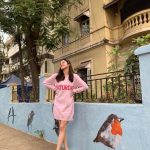 Divya Khosla Kumar Instagram - Saturday nahhh, It's Satur-yay 💜 #WeekendVibes #ShootDairies #Saturdaying