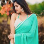 Divya Vadthya Instagram - Aaaku pacha 💚 Outfit By - @komati_srinivasarao Make Up - @bridalmakeupbysujatha Clicks By - @nikkhil_bareli Styling - @officialanahita