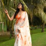 Divya Vadthya Instagram - 🍊 👗 @srinisdesignerstudio 📸 @sudheerkeerthiphotography 💋 @geethas_makeup_studio