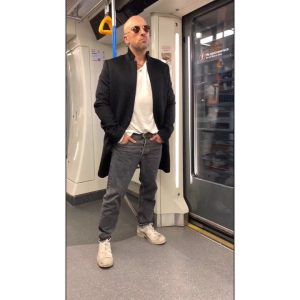 Dmitriy Nagiev Instagram - Давно ничего не выкладывал и прямо чувствую, как вас всех подвёл. Мне приятно, что вы сначала видите сексуальный объект, а потом уже ничего.