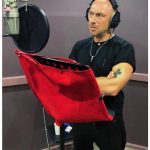 Dmitriy Nagiev Instagram - Мы жили бедно. Поэтому у меня, как у талантливого индийского мальчика, в детстве было только два пути: либо в кино, либо в танцы. Как плохой танцор - ночью я нарасхват.