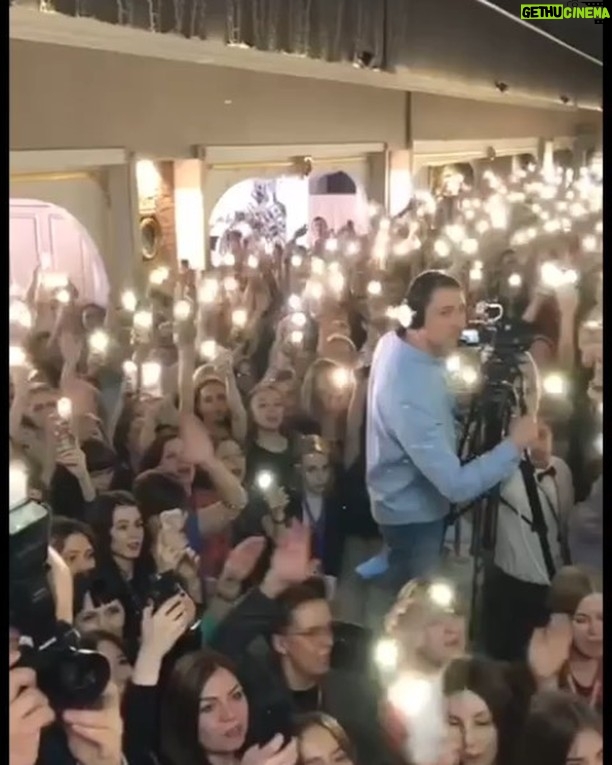 Dmitriy Nagiev Instagram - Девочки, будьте счастливы.