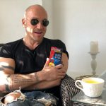 Dmitriy Nagiev Instagram - У прекрасного человека всё должно быть прекрасно: и одежда, и лицо, и дети. Если это не обо мне, то о ком? Чуть приболел, а @kirill_nagiev уже рядом, с грелками и АнвиМаксом. Спасибо, сын! #ПоколенияЗдоровья #АнвиМакс