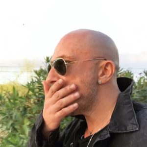 Dmitriy Nagiev Instagram - Когда-нибудь и ты встретишь своё счастье. А пока встречай меня.