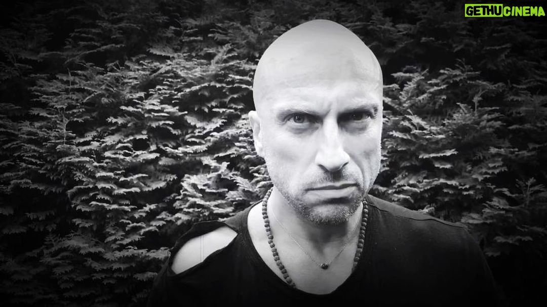 Dmitriy Nagiev Instagram - Ладно, не буду навязываться.