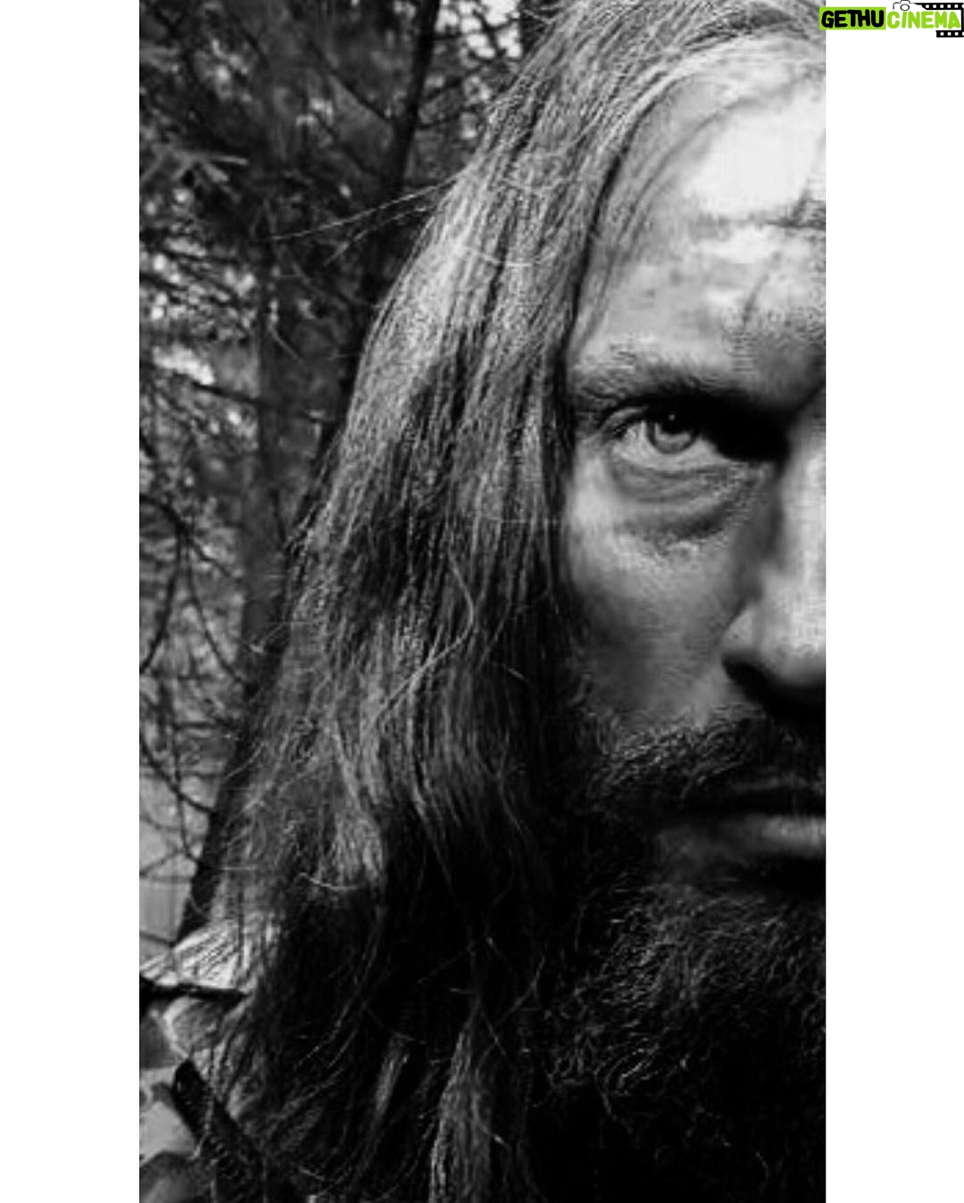 Dmitriy Nagiev Instagram - Имеющий телевизор - да увидит. Имеющий уши - да развесит. Спасибо @Dianamolochnaya