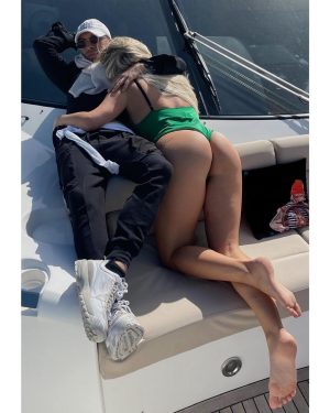 Dmitriy Nagiev Instagram - «Голос 60+» не всегда гладко проходит. Приходится успокаивать участников. Доставайте лучшие комментарии из комментарниц. Времени на раскорячку нет.