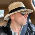 Dmitriy Nagiev Instagram - Ребята, не хочу показаться назойливым, но пожалуй покажусь. Осторожнее, следующие кадры могут вас травмировать. Чувствуете? Пахнет бунтарём, за рулём. За неимением талантов, могу реализоваться только через постель, инстаграм или вандализм...