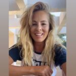Doğa Rutkay Instagram - 📣 Amerika, Kanada kahkaha şölenine hazır mısınız? 🥁 Güldür Güldür Show geliyor. 💫 Biletlerinizi şimdiden almayı ve takvimlerinizi işaretlemeyi unutmayın.🗓️ #GüldürGüldürShow 📍13 Eylül - Washington DC 📍15 Eylül - New York 📍16 - 17 Eylül - New Jersey 📍22 - 23 Eylül - Toronto