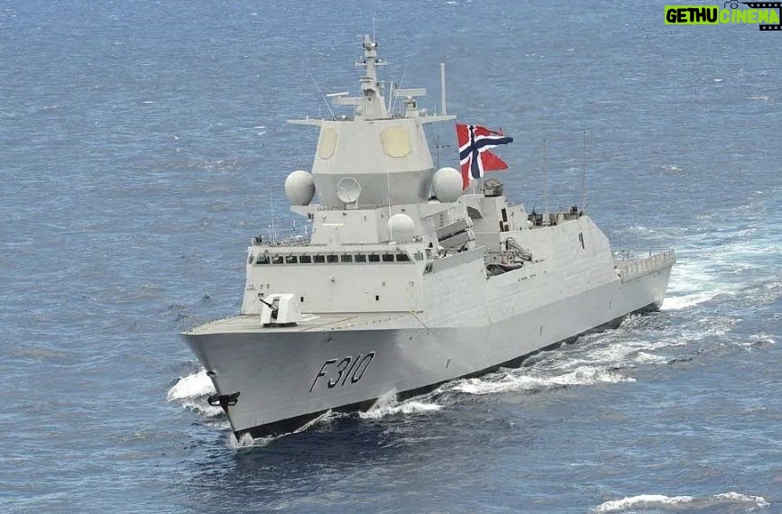 Dolph Lundgren Instagram - A Norwegian frigate defending 2,150 km of coastline. There are 15 ocean patrol vessels at 1,000 + tons in the Norwegian Navy. The Danish Navy has 12 such vessels to defend 1,300 km of coast line. Finland with only 1,250 km to defend has 4 ships on order. The Swedish Navy, to defend 3,250 km of coast line has no such vessels. Zero. Sweden has the largest defense budget of all Scandinavian countries - where did the money go? Wake up, Swedes!