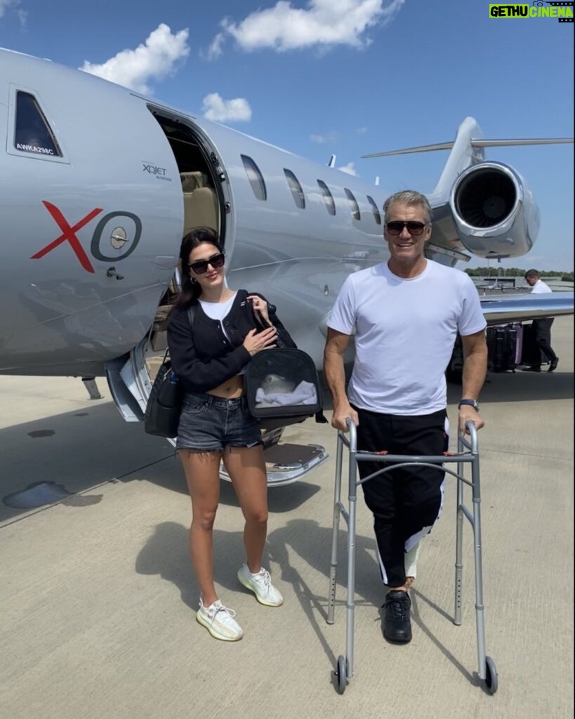 Dolph Lundgren Instagram - Heading back to LA. Trying out XO Jets, the Uber of jet travel. You can book it on your phone. Tough stairs to get up with a cast - a great workout for me and the pilots! 👊