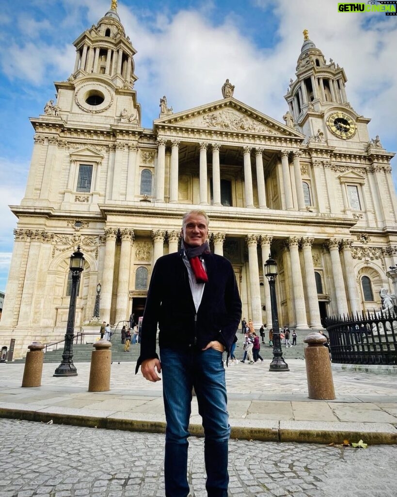 Dolph Lundgren Instagram - Took a Sunday tour through London and St Paul’s Cathedral. What an amazing history this city has, all the way back to the Romans. Next week I’m back in armor on Aquaman 2.