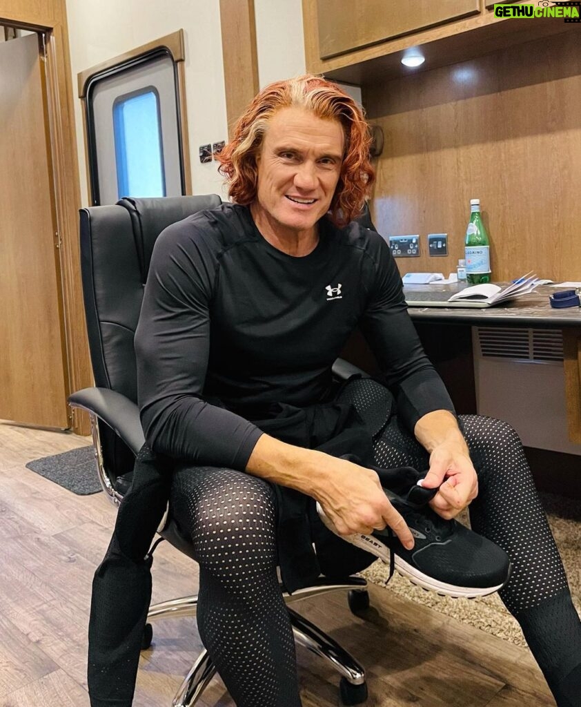 Dolph Lundgren Instagram - Hanging out in my trailer on Aquaman 2. Great script, great director, terrific cast and a fantastic crew. Really enjoying it! 🧜🏼‍♂️