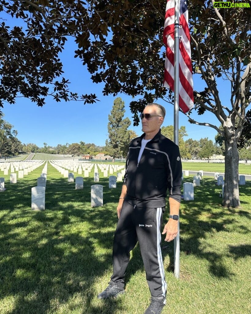 Dolph Lundgren Instagram - Hope you’re having a great Veterans Day weekend. Always remember the sacrifices that were made. 🙏