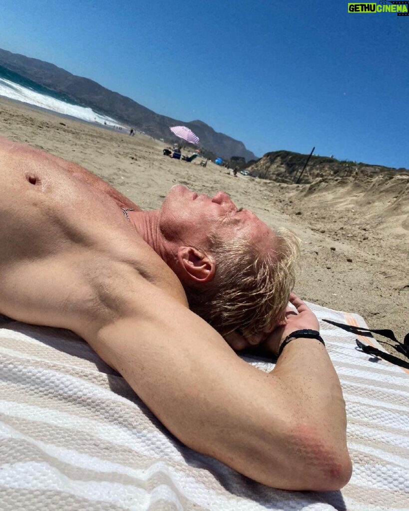 Dolph Lundgren Instagram - Midsummer in Malibu - Almost as good as in Sweden🍾🇸🇪