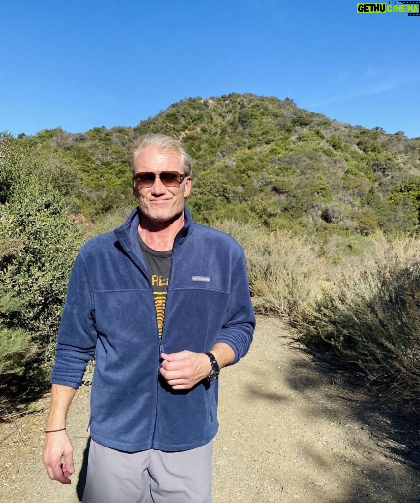 Dolph Lundgren Instagram - Nothing like getting out in nature before breakfast, away from all the craziness. Clear your head with some fresh air and calm surroundings. 🌍