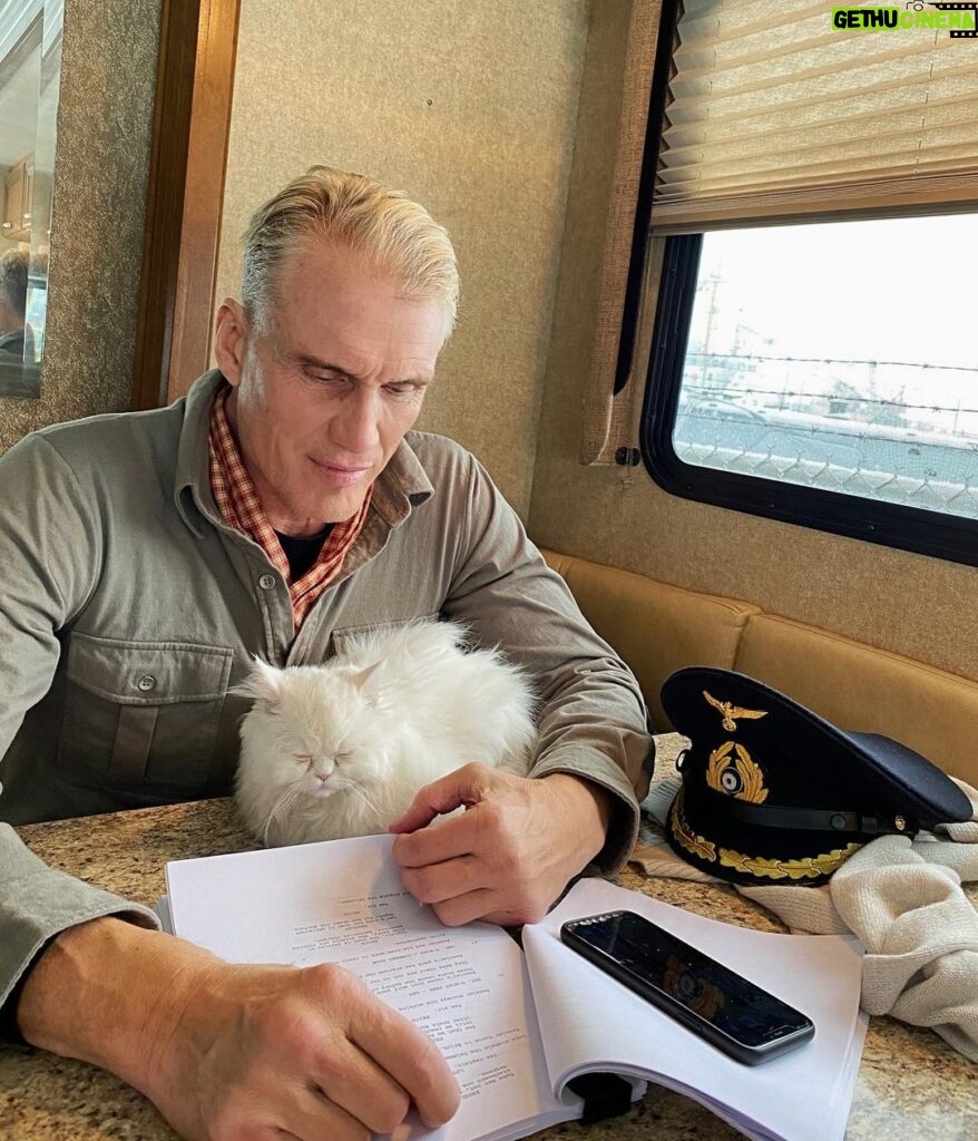 Dolph Lundgren Instagram - Running some lines with my drama coach🎬