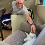 Dolph Lundgren Instagram - Doing the last bit of business in 2020 with my new assistant Bello👍😸