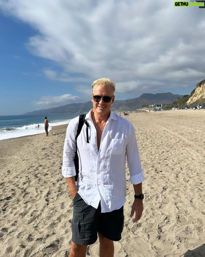 Dolph Lundgren Instagram - Beach vibes - every new breath is a chance to start again. Try it. Inhale, hold it for 3 seconds and and exhale slowly. ☀️