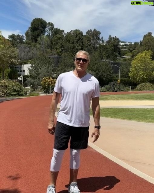 Dolph Lundgren Instagram - Enjoying the warm weather that finally came to the City of Angels….while getting my daily ankle rehab in. Should be ready to get front of the cameras in a month or so. 👊
