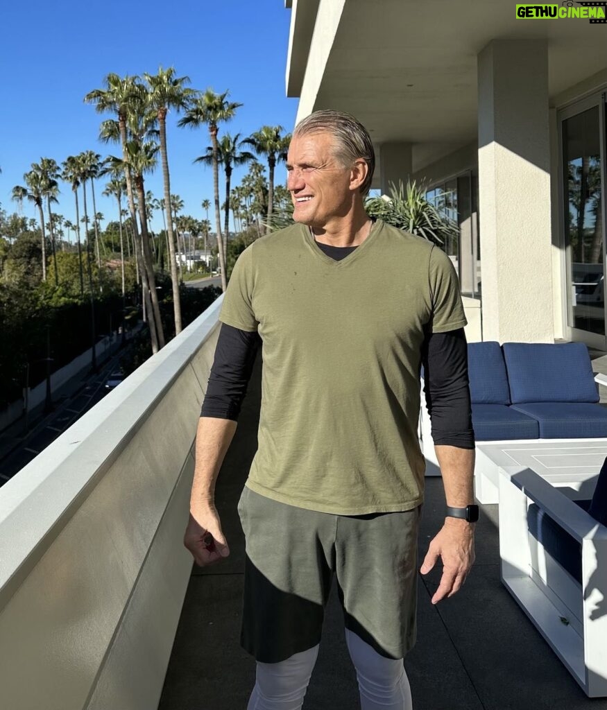 Dolph Lundgren Instagram - Nothing like a morning workout. Pre-breakfast to get you energized for the day ahead. I’ve changed my routine- now I do upper strength once, lower strength once, rehab once, cardio once a week plus one or two Pilates sessions. Sometimes I’ll combine some of these workouts to save time. Pilates really gets my core, balance and flexibility going. 👊🌴