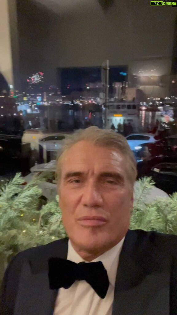 Dolph Lundgren Instagram - Happy New Year!! 🍾🌟 I’m grateful for all of you supporting me over the years. Thanks! 🙏
