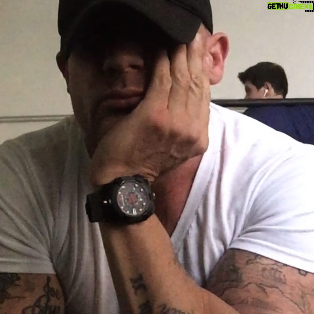 Dominic Purcell Instagram - Watching my dad struggle to survive at the moment is difficult. Moments in life like this offer me opportunities to learn. To mature. Easier said than done. Life’s deep. It’s hard, but it is precious and it is to be respected. I can fold or i can accept. Acceptance is far easier. (It is a learnt skill). The banalities of life. My life. Are just that. Don’t waste time. There’s not enough of it. Big lesson. Love ya dad. Keep fighting mate. ❤️