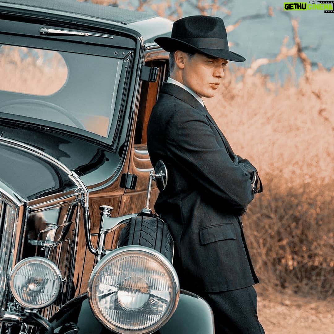 Dominic Sherwood - 395K Likes - Kurt. #pennydreadful #cityofangels @pennydreadful @showtime