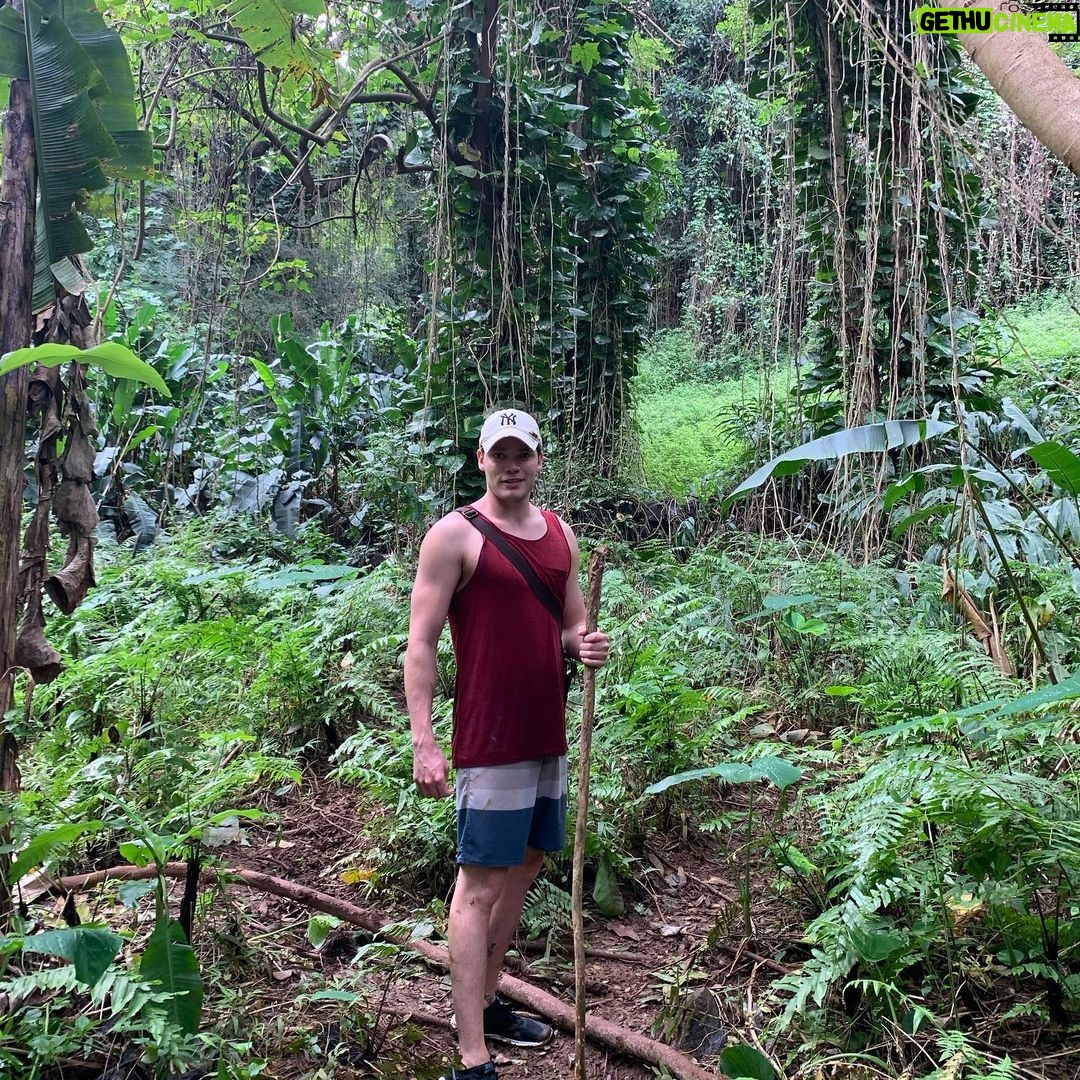 Dominic Sherwood - 261.7K Likes - The perfect place to get a little lost!
@princewaikiki #hawaii