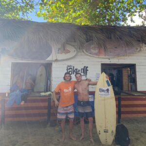 Dominic Sherwood Instagram - Happy new year everyone! If you want to learn to surf/surf/ meet amazing people Juan and Agus @takeoff_cabarete @wavesoul_retreats are the best!!! THANK YOU SO MUCH MI AMORES!! I have the most amazing time in @gorepublicadominicana 
HAPPY NEW YEAR EVERYONE. XXX