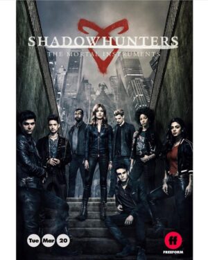 Dominic Sherwood Instagram - 3.20.2018 @shadowhunterstv @kitkatsmeow @albertorosende @matthewdaddario @harryshumjr @isaiahmustafa @alishawainwright @emeraudetoubia