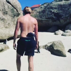 Dominic Sherwood Instagram - Just trying to fit in seeing as I forgot my penguin suit #theybiteifyoupissthemoff #thepenguinsnotmygf #alsomygf