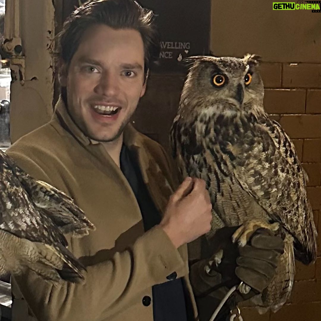 Dominic Sherwood Instagram - Anyone who knows me, knows I love birds. And heather was no exception!!! What a night. #edinburgh