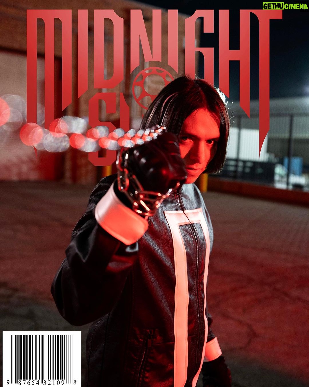 Dominique Barrett Instagram - Made the cover of “Midnight suns” magazine ⚔️🎬 #concept my new Blade fan film is out now only available on the KING VADER YouTube channel . Would you want a midnight suns fan film ? Photographer: @camerahead.film Blade photographer: @directed.by.augustine Edit by: @mazshakiro - this photoshoot is a concept shoot to promote my Blade fan film . #kingvader #blade Midnight Sun