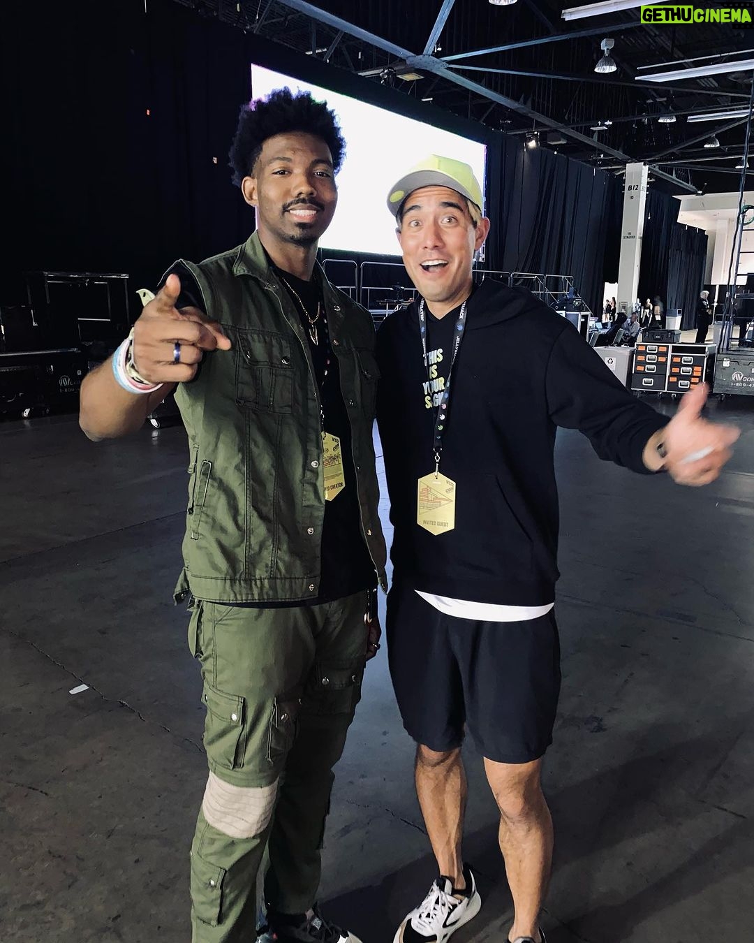 Dominique Barrett Instagram - VidCon 23 🏆📸 iconic Vidcon Anaheim Convention Center