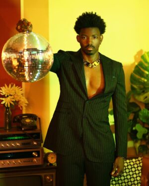 Dominique Barrett Instagram - Eyes of Heaven 👁️ (3/3) 

• Creative Director/ fashion stylist @theroyaljcloset
• photography by @Jmlakl

#KingVader #jojosbizarreadventure