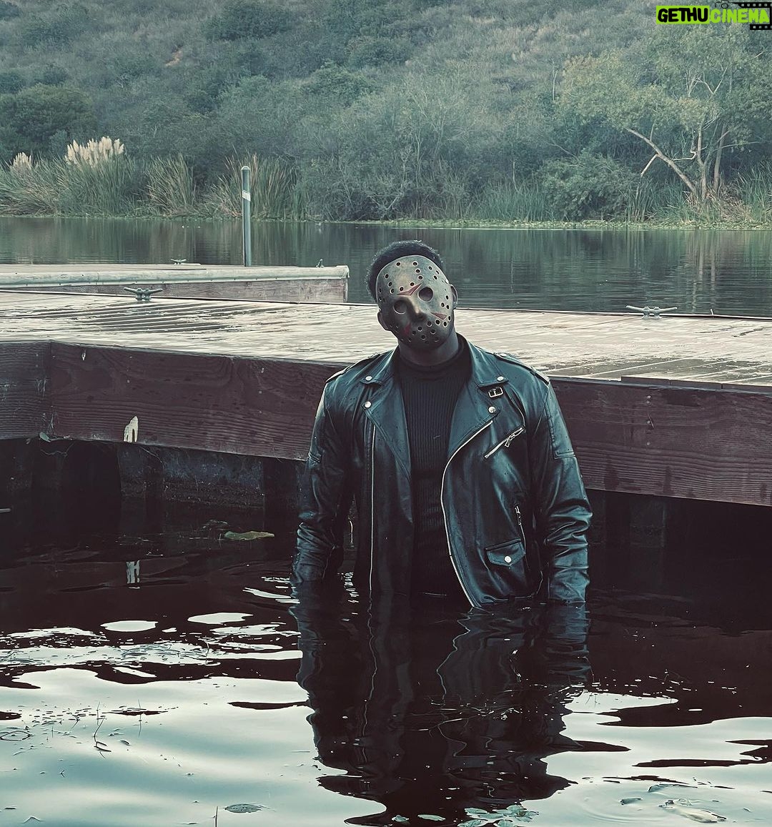 Dominique Barrett Instagram - DONT DISRESPECT HALLOWEEN!! THE MOVIE OUT NOW ! 🎃 Full film on the King Vader YouTube channel. from now until the end of time Halloween will always be one of my favorite days of the year, it became more apparent after creating the DDH series , something that started off as a skit became a full feature length film . I truly do want to continue this series with the 6th & final installment but I became extremely disheartened last year after youtube age restricted the movie… it drastically held back the films reach 🎈but I’ll say this , if the film hits its first 1M we will green light part 6 . so enjoy don’t disrespect Halloween 1-5 is yours ♥️🎬 Shoutout @art_of_armstrongs for this amazing piece 🏆🎈 Halloween ;)