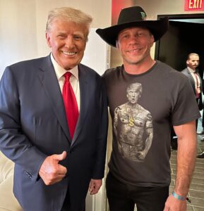 Donald Cerrone Instagram - When The man tells you “ I like your shirt!” Miami Beach, Florida