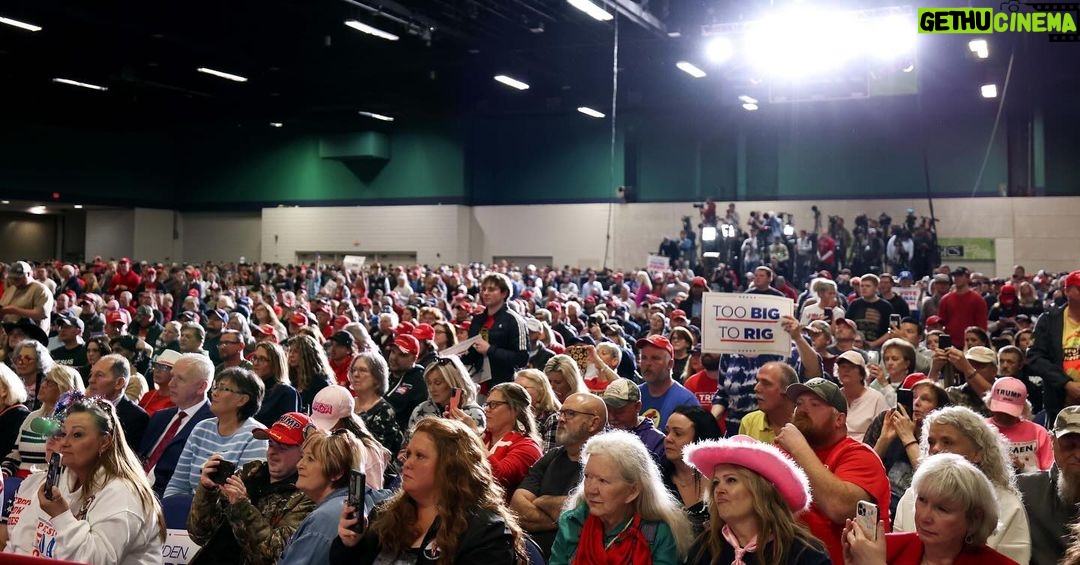 Donald Trump Instagram - Thank you, Greensboro, North Carolina! Together, WE are going to MAKE AMERICA GREAT AGAIN!!!