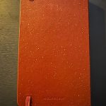 Donghae Instagram - 2023  올 한 해 동안 너무 수고 많으셨습니다!  2023년도 모든 이야기를 이 공책 한 권에 매일 하루하루를 담았습니다  지난 추억을 되돌아보고 싶을 때 이 공책 한 권을 펼쳐보면 나의 2023 이야기를 다 열어볼 수 있는 작고 소소하지만 소중한 나의 일기장이 있어서 행복합니다  매일 자기 전 15분에서 20분 정도의 글을 쓰며 하루를 정리하는 시간이 있어서 내일이라는 시간이 기대가 되었습니다. 여러분들도 자기 전 10분이라도 글을 쓰며 하루를 마무리해보는 시간을 가지는 것도 좋을 거 같아 추천합니다. 2024년의 일기장에 자기만의 하루를 남겨보는 것도 좋을 거 같아요. 2024년에도 우리 함께 건강하고 행복한 하루하루를 만들어가 봐요.  감사했습니다. 사랑합니다. 더 사랑하겠습니다.  2023 안녕~  2024 안녕^^