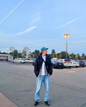Donghae Instagram - LA_ I stayed for a while, but I was happy 😃