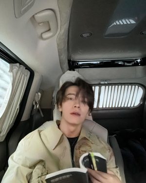 Donghae Instagram - 📖