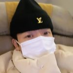 Donghae Instagram - 2022년 너무 수고하셨습니다. 지나간 시간은 다시 돌아오지 않기에 얼마나 소중하고 값진 것인지 알게 해준 한 해였습니다. 무엇보다 가족과 연인과 지인분들과 내일이 없을 것처럼 사랑하시는 2023년이 되길 바라겠습니다. 축복하고 사랑합니다 💙