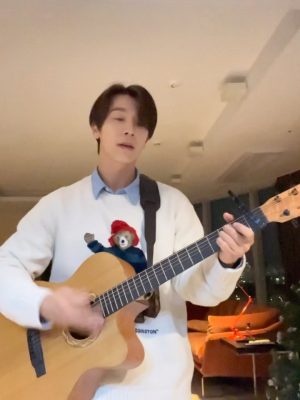 Donghae Instagram - You look perfect tonight