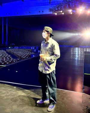 Donghae Instagram - Indonesia I’ll make you happy today 😎
