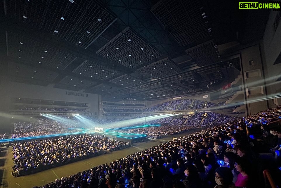 Donghae Instagram - 2024년 첫 팬미팅 너무 행복하고 감사햇습니다. 이제 달려보겟습니다. 힘께해요 :) 💙😎