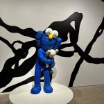 Donghae Instagram - I was so happy to see my favorite exhibition in Toronto. #kawsfamily AGO - Art Gallery of Ontario